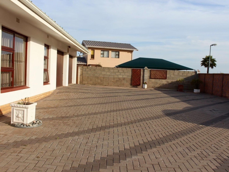 4 Bedroom Property for Sale in Parkersdorp Western Cape